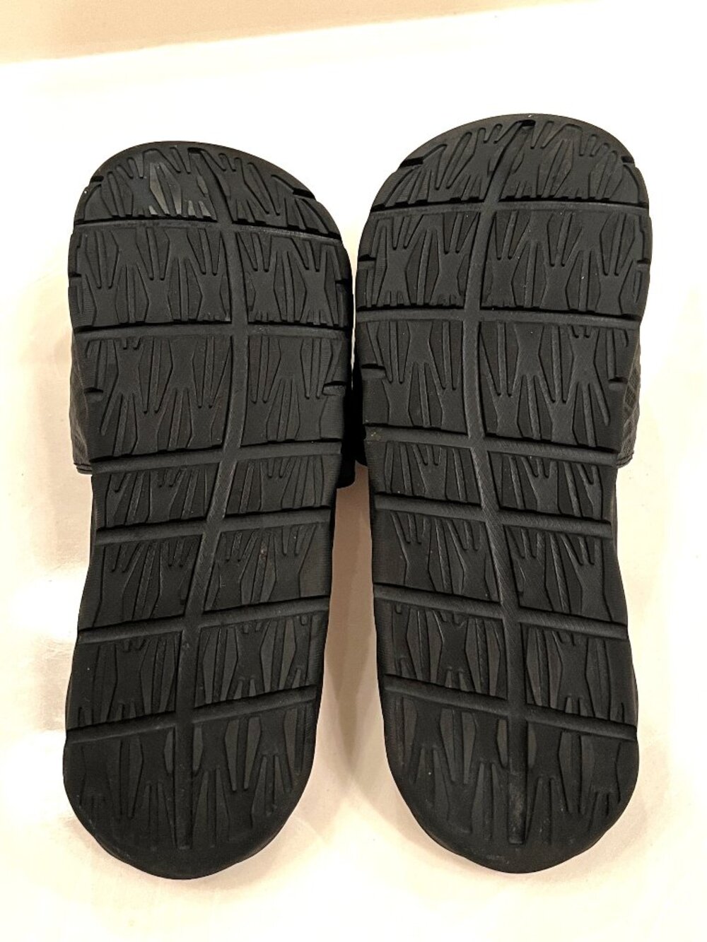 Nike Slide Sandals - Picture 3 of 4